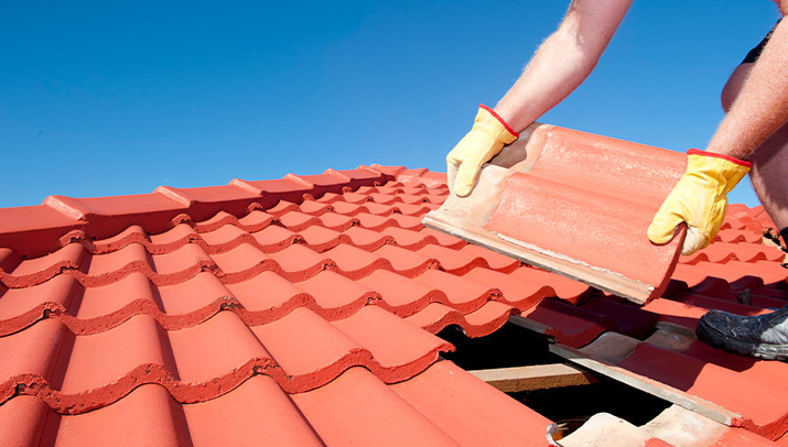 ¿Cuándo es necesario realizar el mantenimiento rutinario de los tejados?