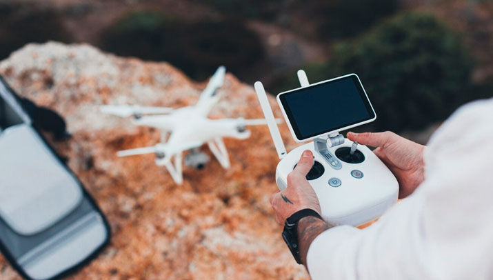 ¿Qué necesitas para volar tu dron?​