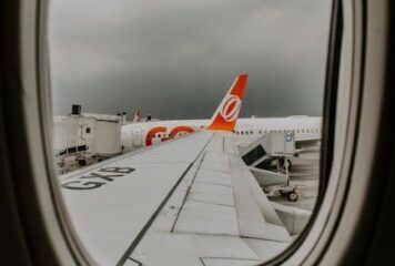Según AirHelp, estas son las excusas habituales de las aerolíneas para no pagar compensaciones por retrasos