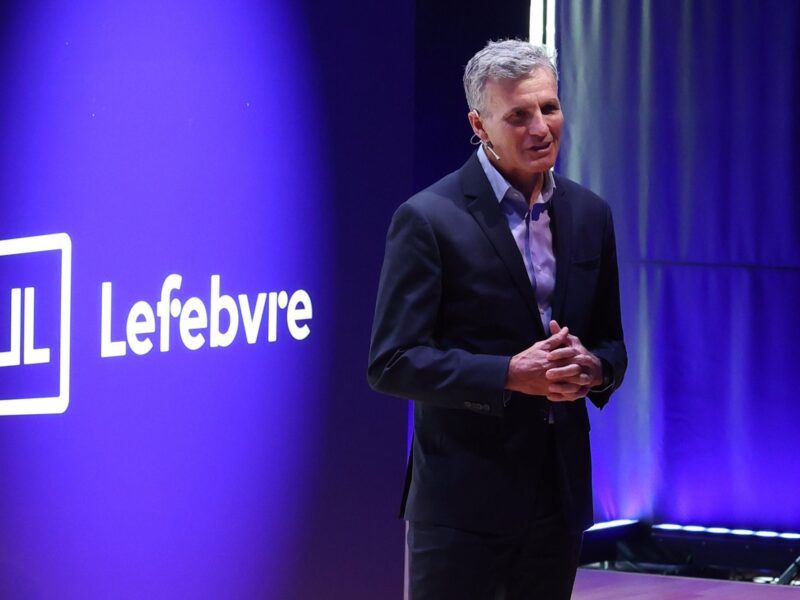 Lefebvre, primera compañía del sector legal certificada con la norma UNE-ISO/IEC 42001:2025 para la gestión responsable de la Inteligencia Artificial