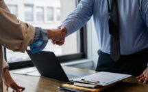 LexDoka redefine la gestión contractual con su software inteligente todo en uno