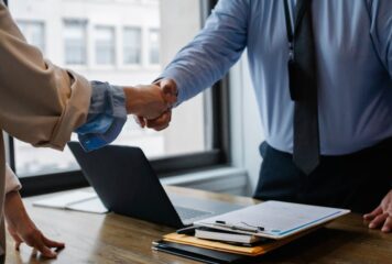 LexDoka redefine la gestión contractual con su software inteligente todo en uno