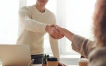 Novedad legal: ampliación en 3 semanas del permiso por nacimiento y cuidado de menores para cada progenitor