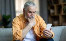 Los mayores, blanco fácil de las estafas digitales: cinco claves para prevenirlas