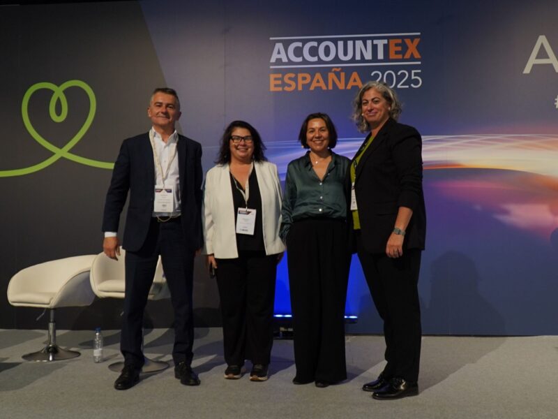 Lefebvre presenta en Accountex España la nueva versión de GenIA-L que potencia el conocimiento jurídico